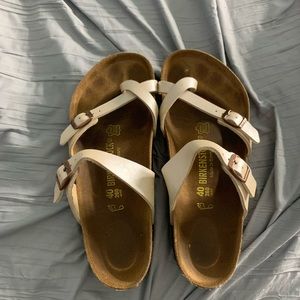 Birkenstock’s Mayari
Birko-Flor